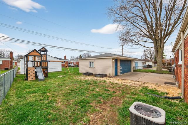 33225 Florence Street, Garden City, MI 48135