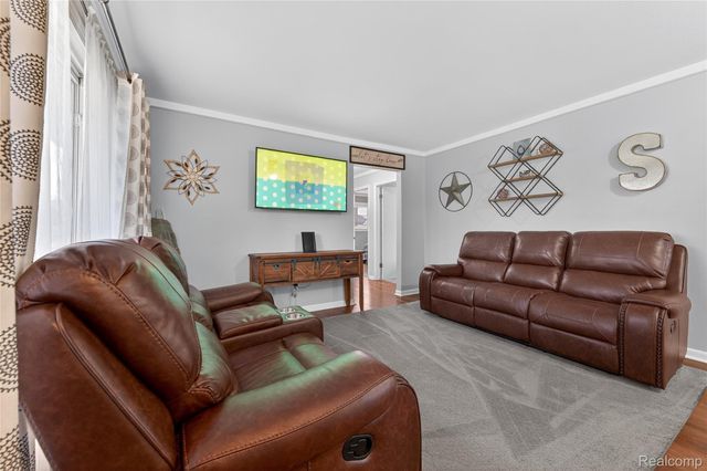 33225 Florence Street, Garden City, MI 48135