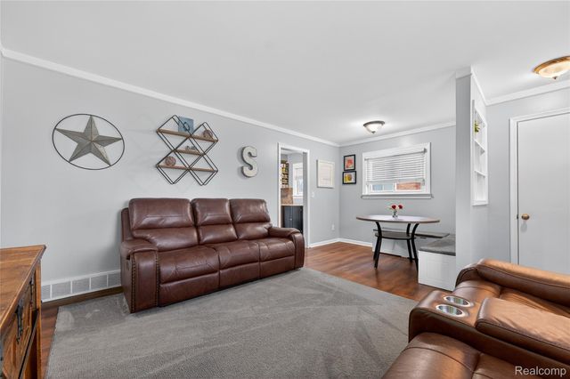 33225 Florence Street, Garden City, MI 48135