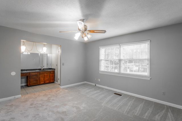 9015 Potomac Drive, Chattanooga, TN 37421