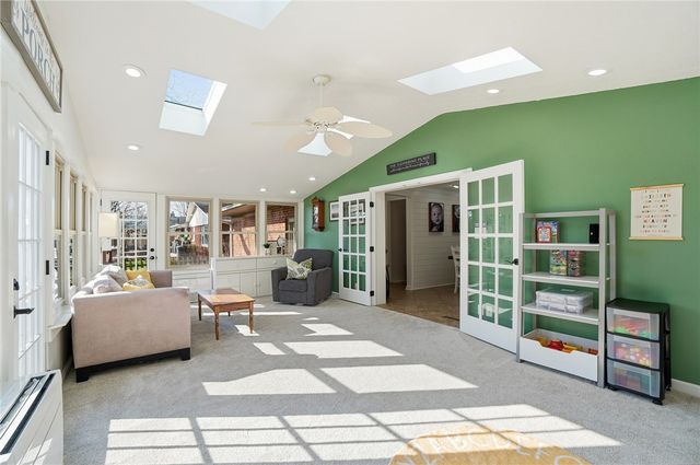 220 N Garber Drive, Tipp City, OH 45371