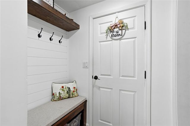 220 N Garber Drive, Tipp City, OH 45371