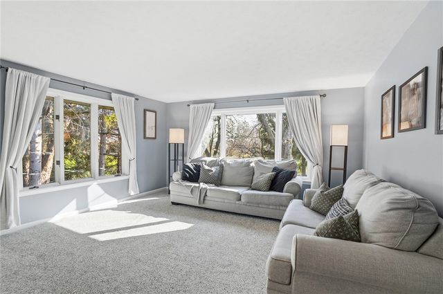 220 N Garber Drive, Tipp City, OH 45371