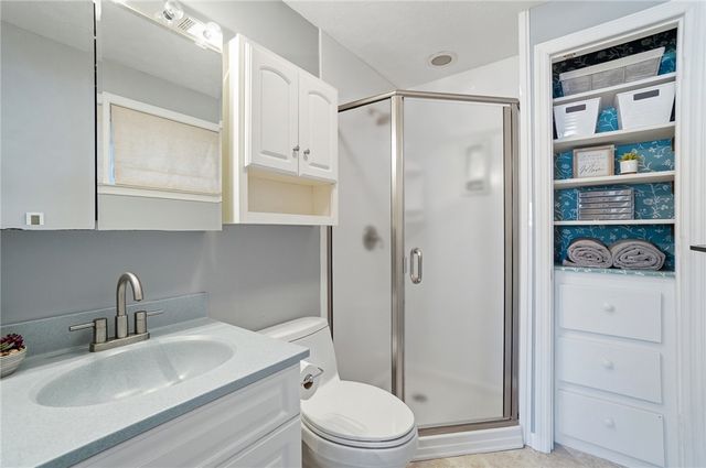 220 N Garber Drive, Tipp City, OH 45371