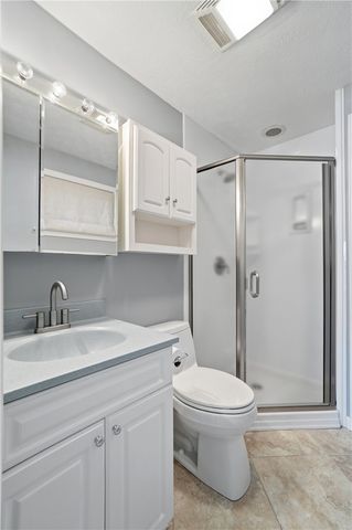 220 N Garber Drive, Tipp City, OH 45371