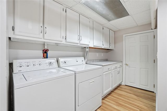 220 N Garber Drive, Tipp City, OH 45371