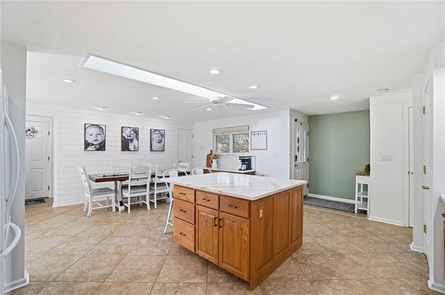 220 N Garber Drive, Tipp City, OH 45371