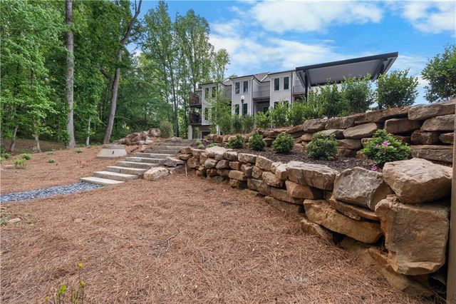 235 Midnight Oak Run 8, Alpharetta, GA 30009