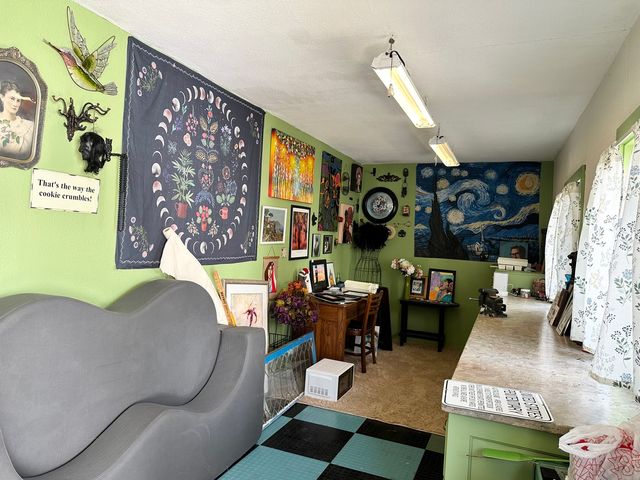 337 4th Avenue N, Clinton, IA 52732