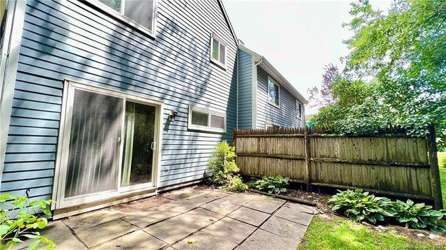 25 Farmington Meadow Drive 25, Farmington, CT 06032