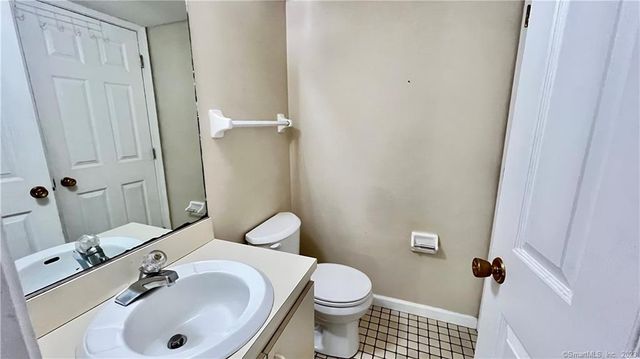 25 Farmington Meadow Drive 25, Farmington, CT 06032