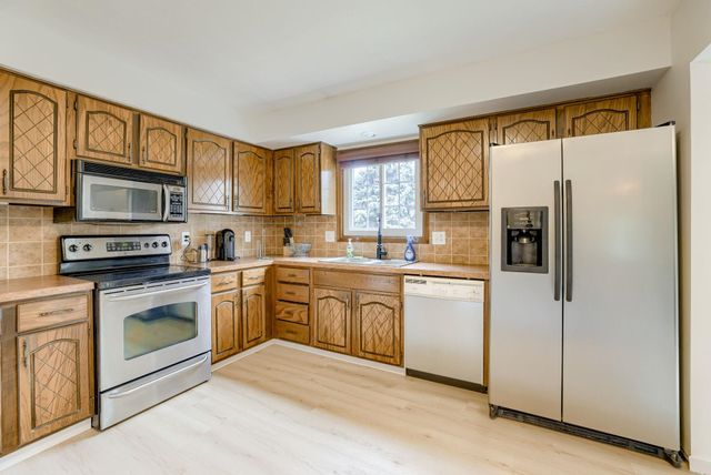 11324 Y Street, Omaha, NE 68137