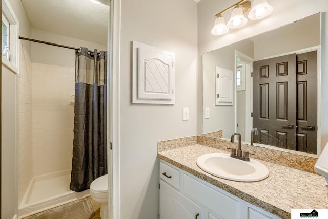 11324 Y Street, Omaha, NE 68137