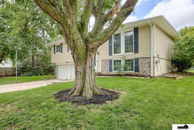 11324 Y Street, Omaha, NE 68137