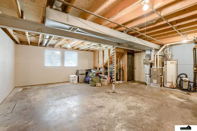 11324 Y Street, Omaha, NE 68137