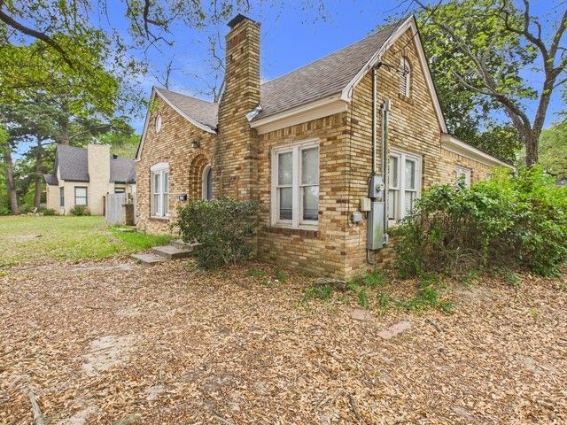 224 S Pinkerton Street, Athens, TX 75751