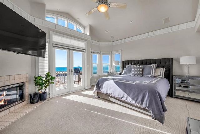 47 Surfside, Surfside (seal Beach), CA 90743