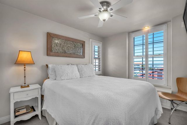 47 Surfside, Surfside (seal Beach), CA 90743