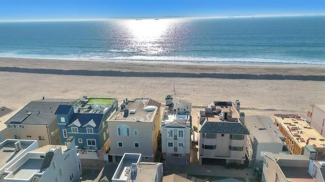 47 Surfside, Surfside (seal Beach), CA 90743