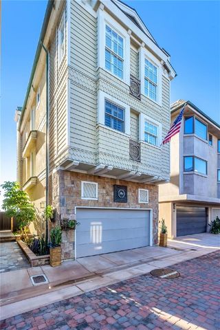 47 Surfside, Surfside (seal Beach), CA 90743