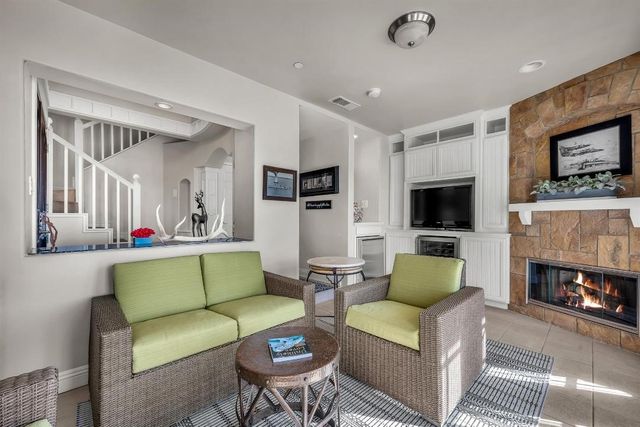 47 Surfside, Surfside (seal Beach), CA 90743