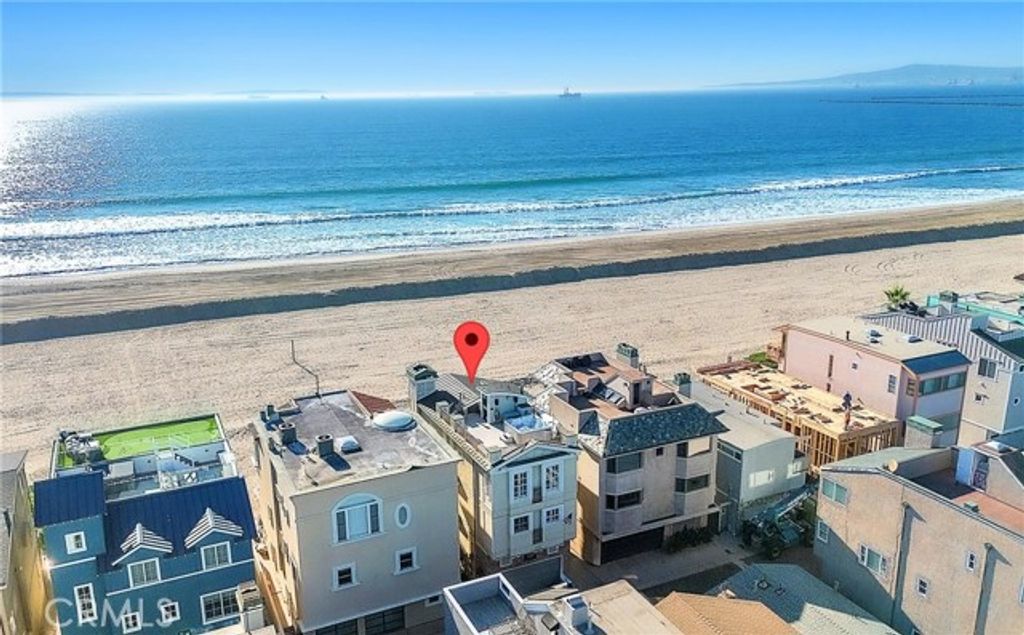 47 Surfside, Surfside (seal Beach), CA 90743