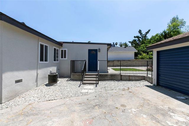 10347 Newhome Avenue, Sunland, CA 91040