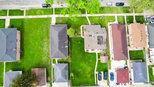 417 52nd Avenue, Bellwood, IL 60104