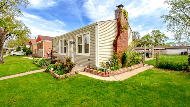 417 52nd Avenue, Bellwood, IL 60104