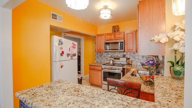 417 52nd Avenue, Bellwood, IL 60104