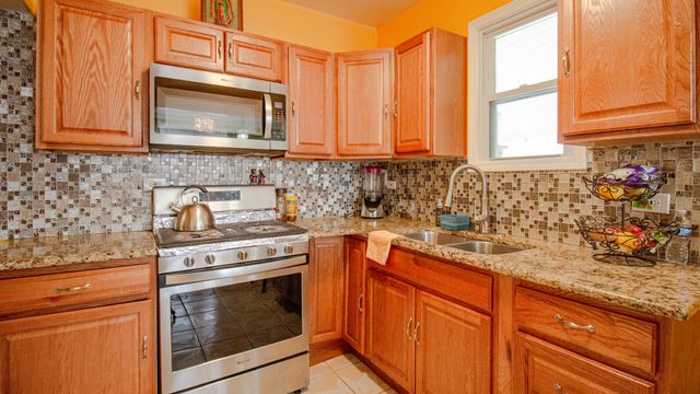 417 52nd Avenue, Bellwood, IL 60104
