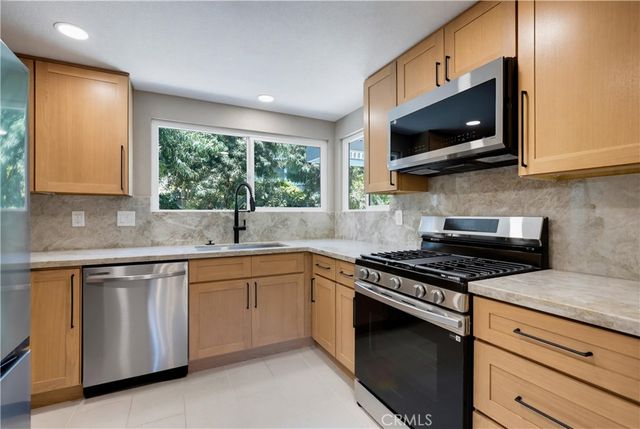 54 Sandalwood, Aliso Viejo, CA 92656