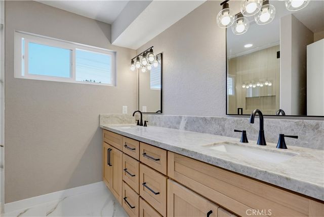 54 Sandalwood, Aliso Viejo, CA 92656