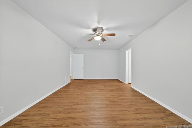 10330 Old Farm, San Antonio, TX 78245