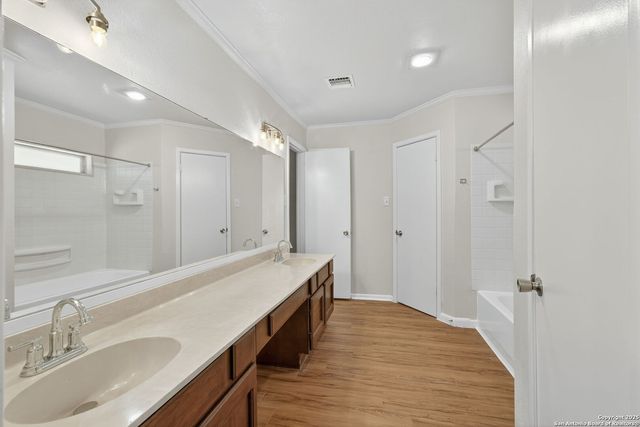 10330 Old Farm, San Antonio, TX 78245