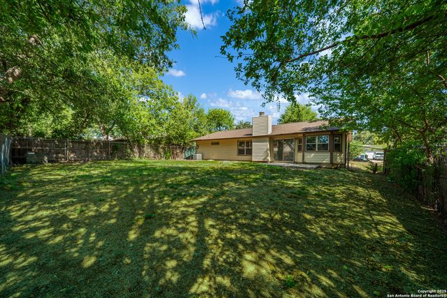 10330 Old Farm, San Antonio, TX 78245