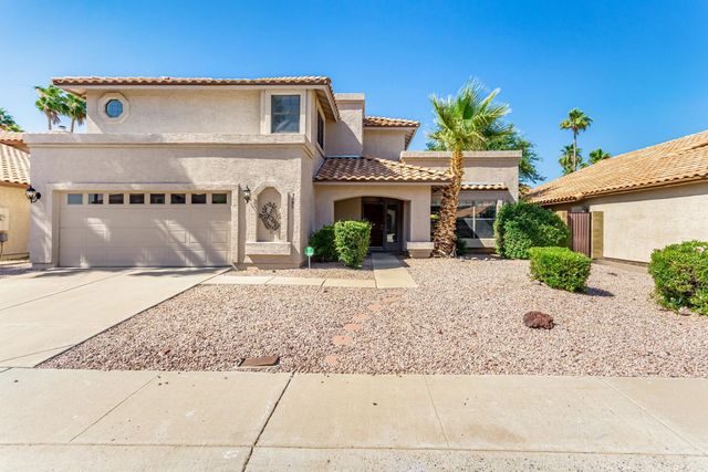 7392 W Kristal Way, Glendale, AZ 85308