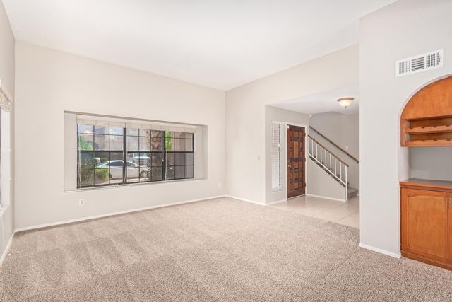 7392 W Kristal Way, Glendale, AZ 85308