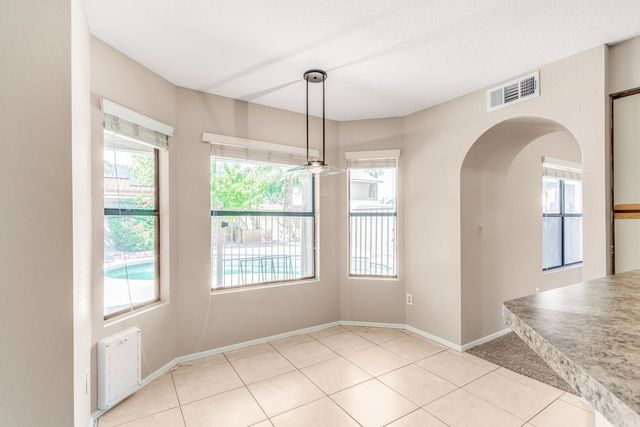 7392 W Kristal Way, Glendale, AZ 85308