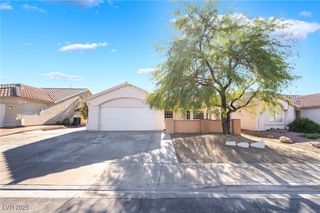 325 Waterwheel Falls Drive, Henderson, NV 89015