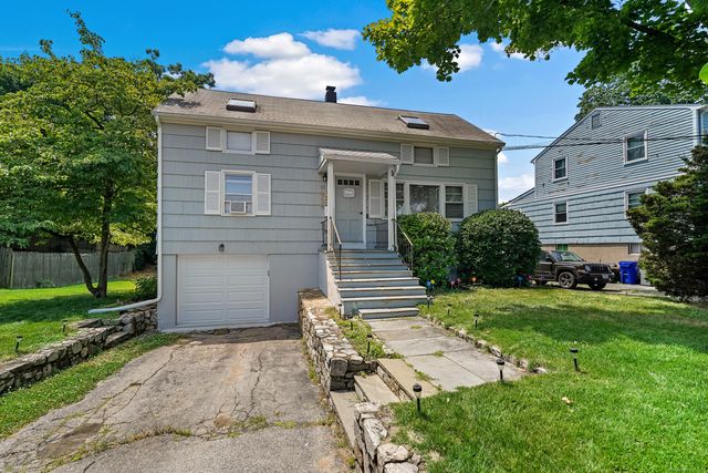 11 Bethel Street, Norwalk, CT 06855