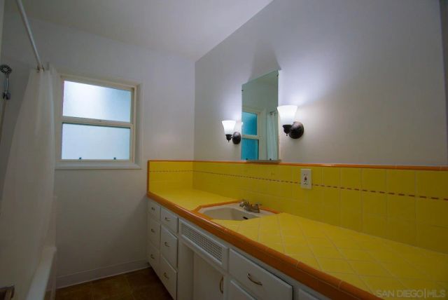 170 Garrett Ave., Chula Vista, CA 91910