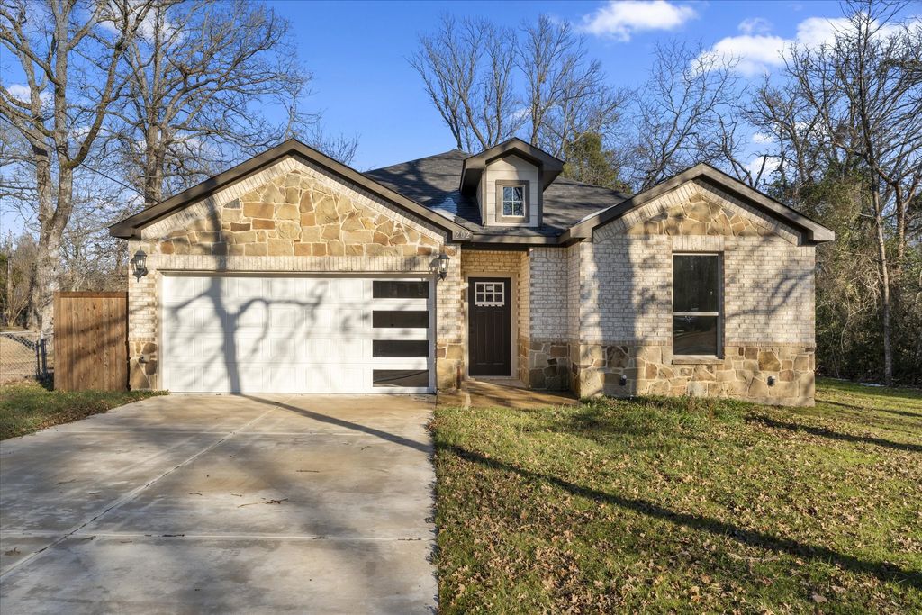 202 Morning Dove Road, Trinidad, TX 75163