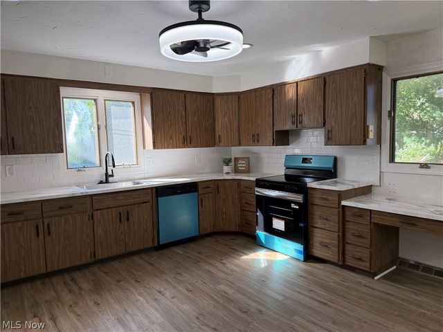 21561 Maydale Avenue, Euclid, OH 44123