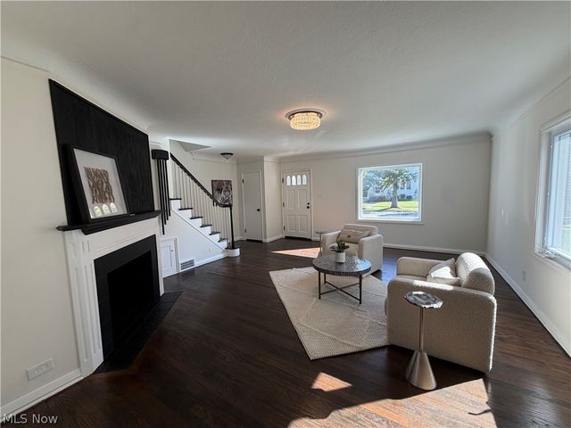 21561 Maydale Avenue, Euclid, OH 44123