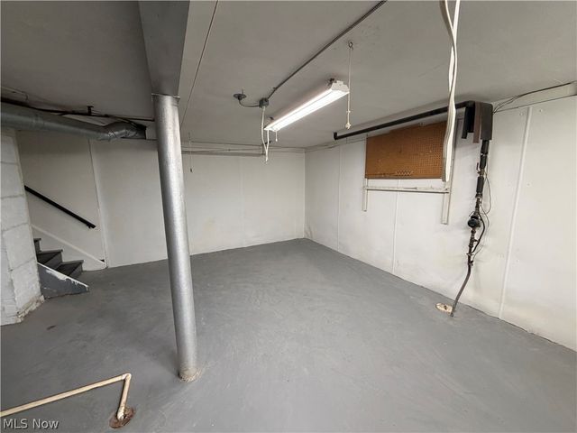 21561 Maydale Avenue, Euclid, OH 44123