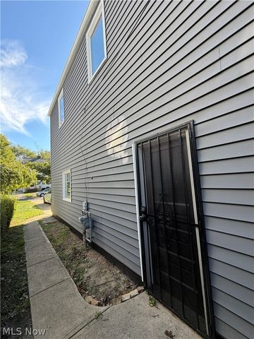 21561 Maydale Avenue, Euclid, OH 44123