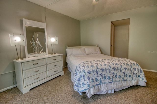 3658 LAKE BAYSHORE DRIVE 320, Bradenton, FL 34205