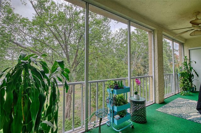 3658 LAKE BAYSHORE DRIVE 320, Bradenton, FL 34205