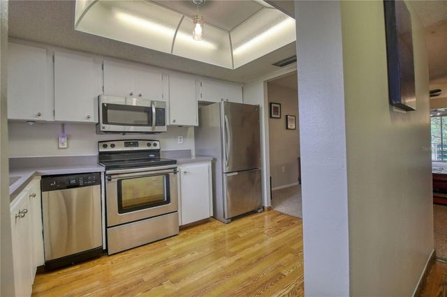 3658 LAKE BAYSHORE DRIVE 320, Bradenton, FL 34205